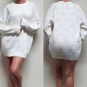 Ireland Hand Crafted Vintage 70s Quill's Woolen Market White Shamrock Sweater